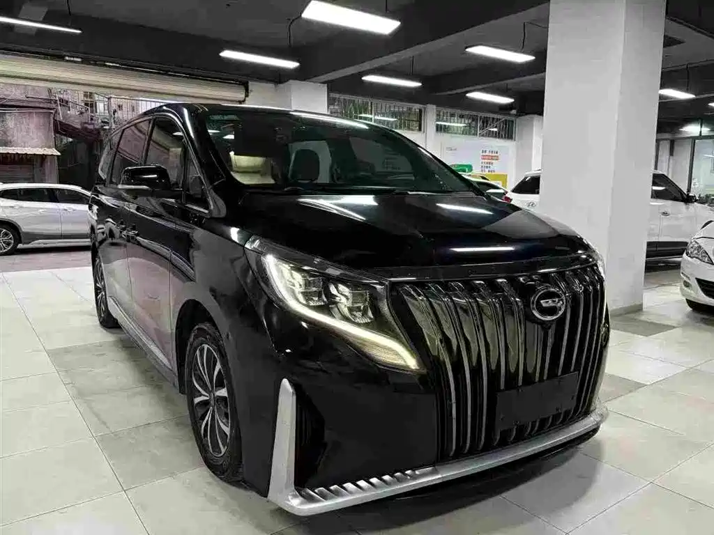 GAC Motor Trumpchi M8 2022 — фото 3