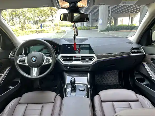 BMW 3 Series 2021