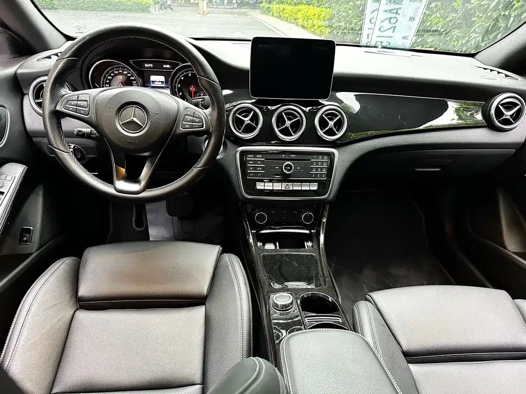 Mercedes-Benz CLA 2017 — фото 15