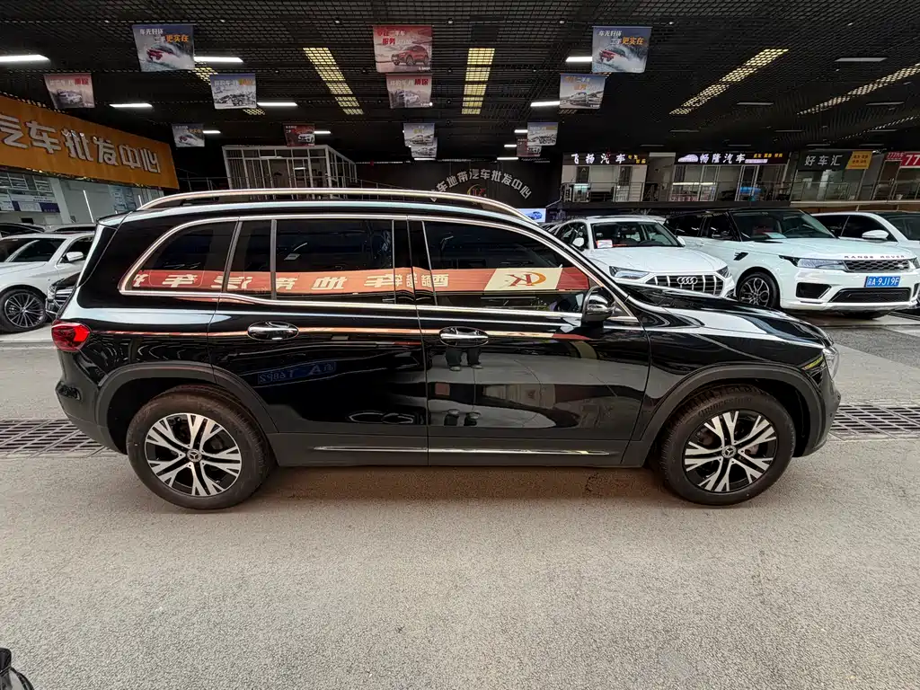 Mercedes-Benz GLB 2024