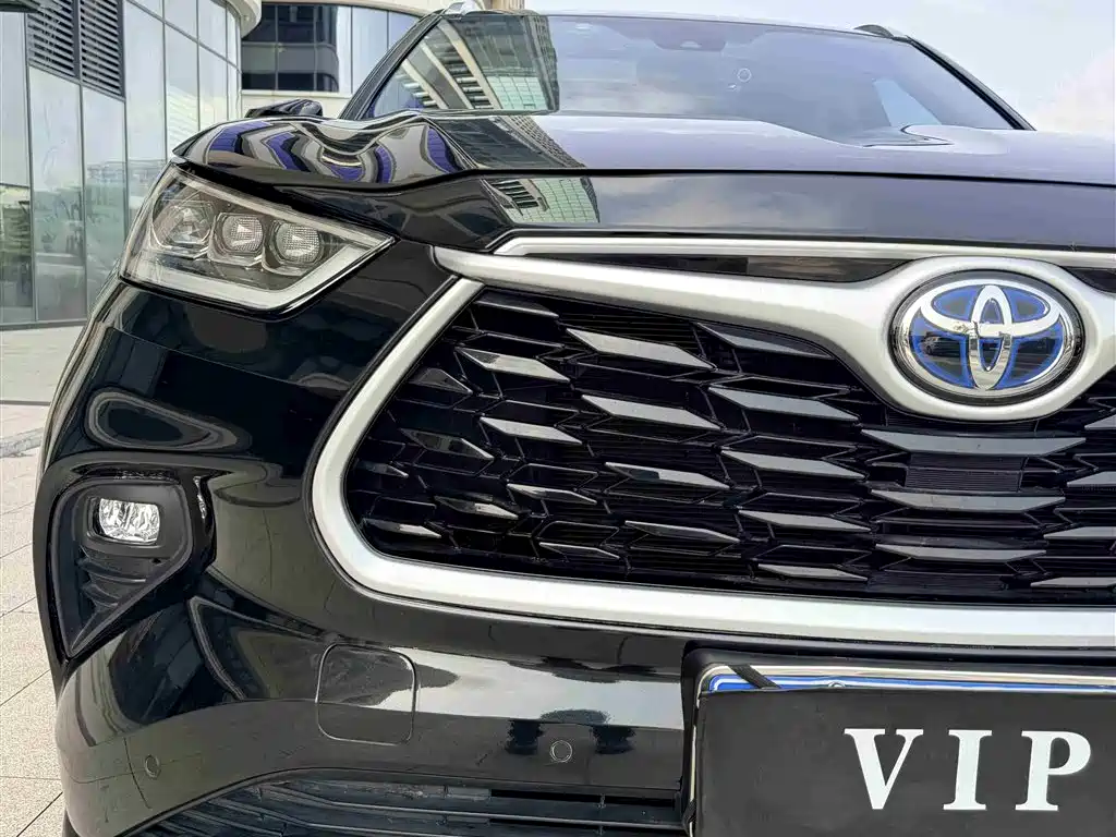 Toyota Highlander 2024 — фото 19