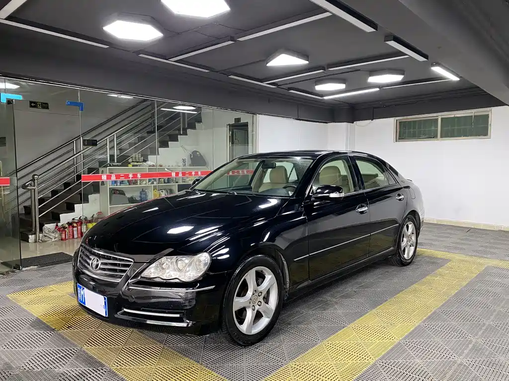 Toyota Reiz 2010