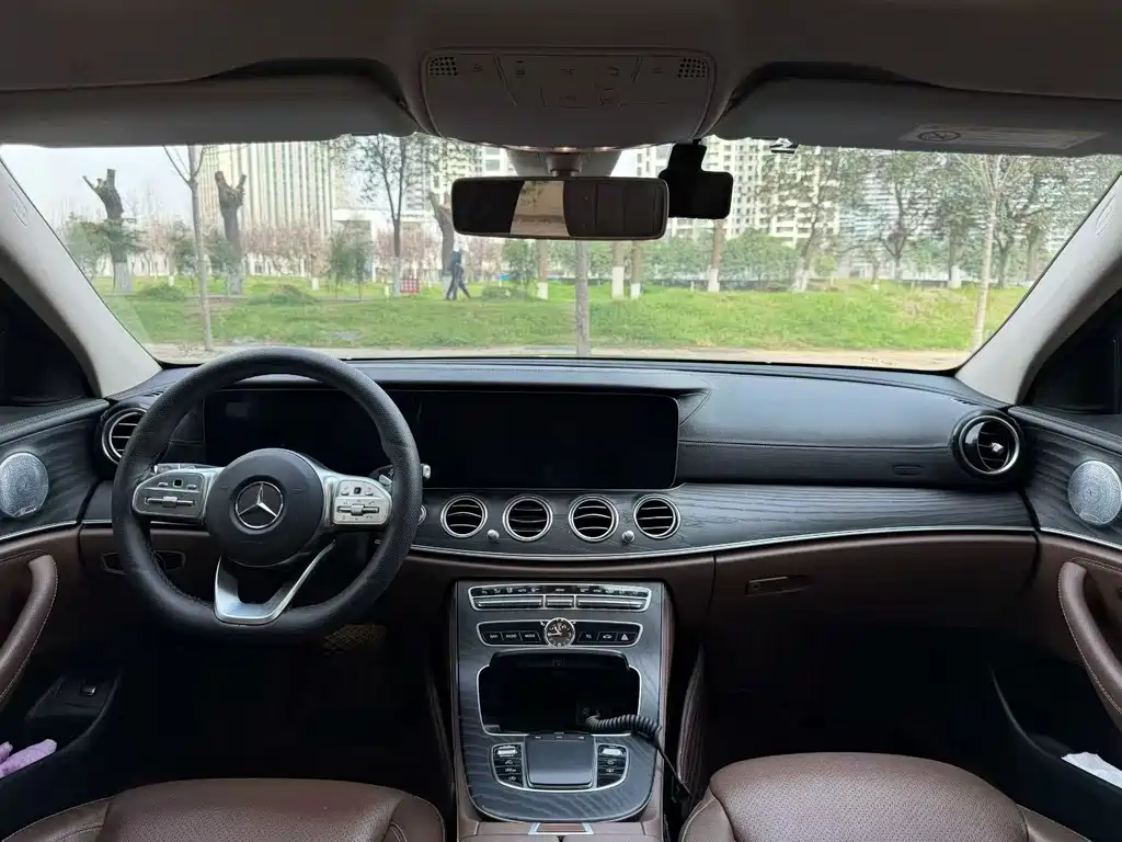 Mercedes-Benz E-Class 2020 — фото 5
