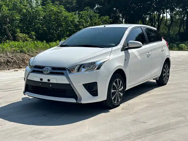 Toyota Yaris L 2016