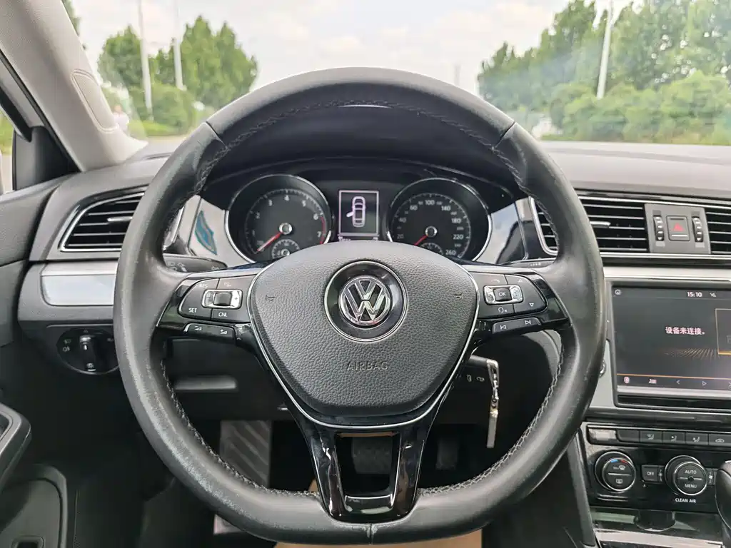 Volkswagen Lamando 2018 — фото 10