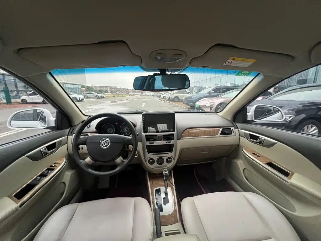 Buick Excelle 2015