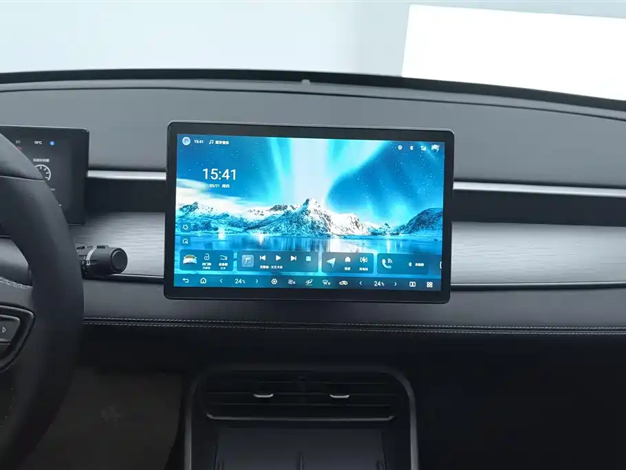 BYD Seal 05 DM-i 2025 — фото 13