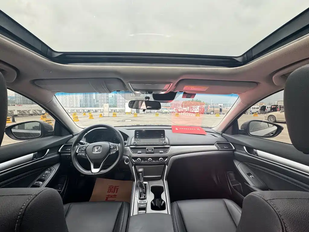 Honda Accord 2021 — фото 12