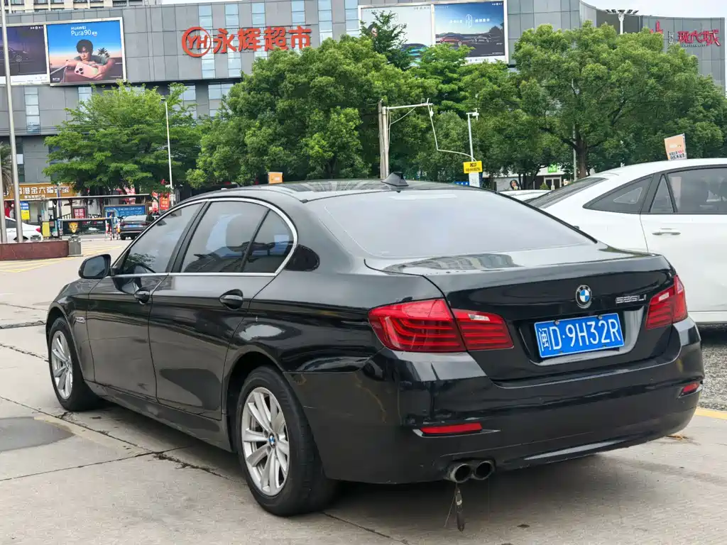 BMW 5 Series 2015 — фото 6