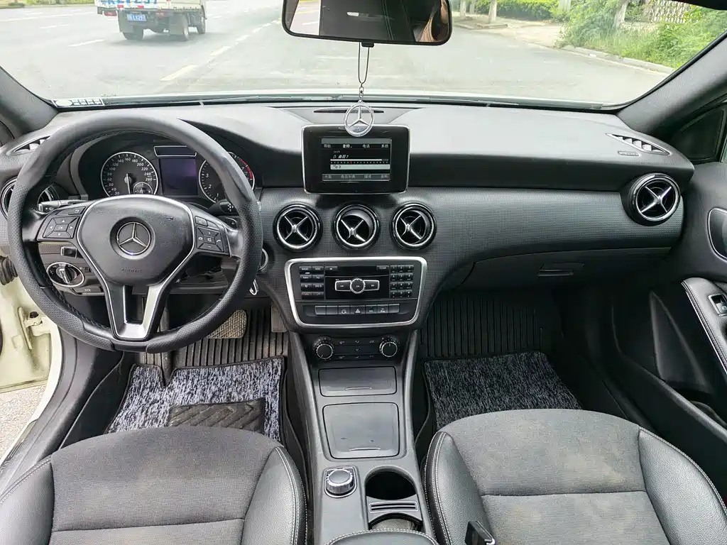 Mercedes-Benz A-Class 2013