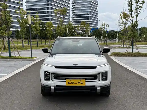 Geely ICON 2023