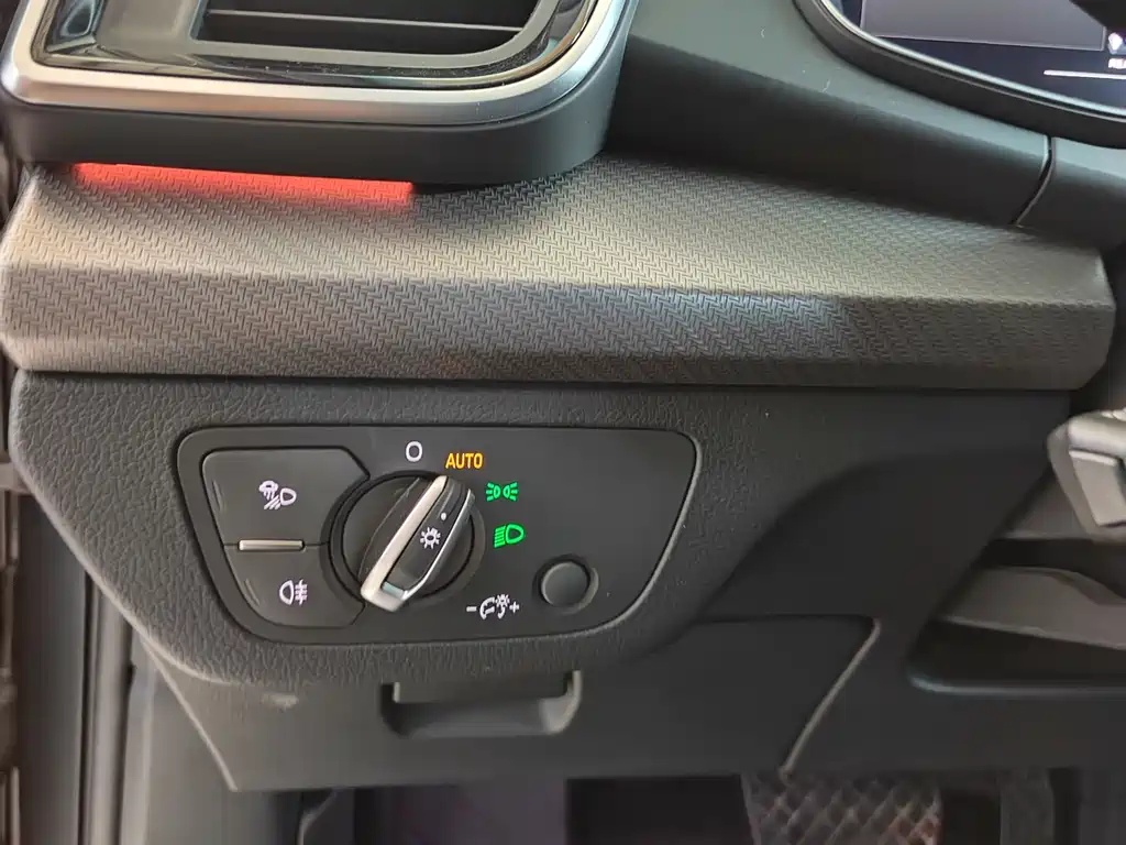 Audi Q5L 2022