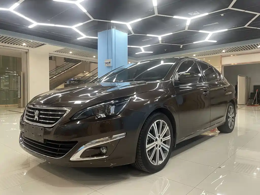 Peugeot 408 2015