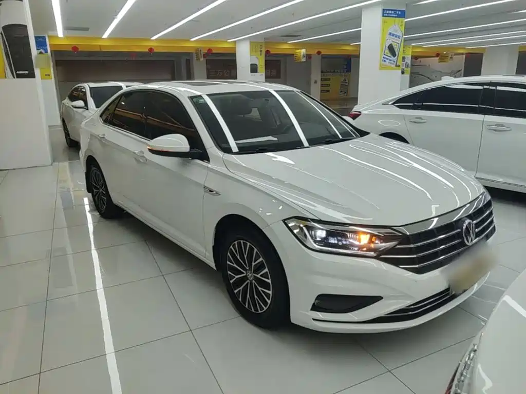 Volkswagen Sagitar 2021