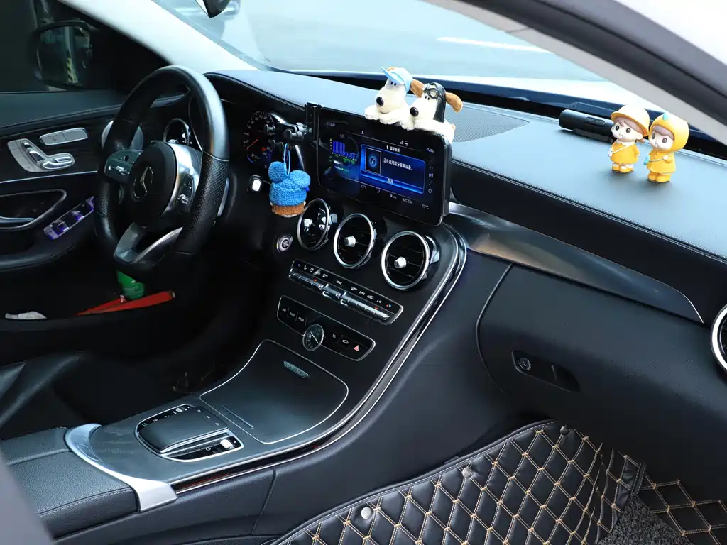 Mercedes-Benz C-Class 2022 — фото 18