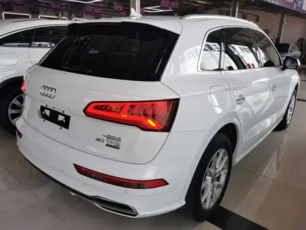 Audi Q5L 2019
