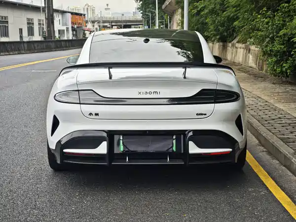 Xiaomi SU7 Ultra 2025