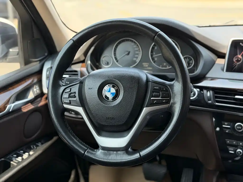 BMW X5 2014 — фото 21