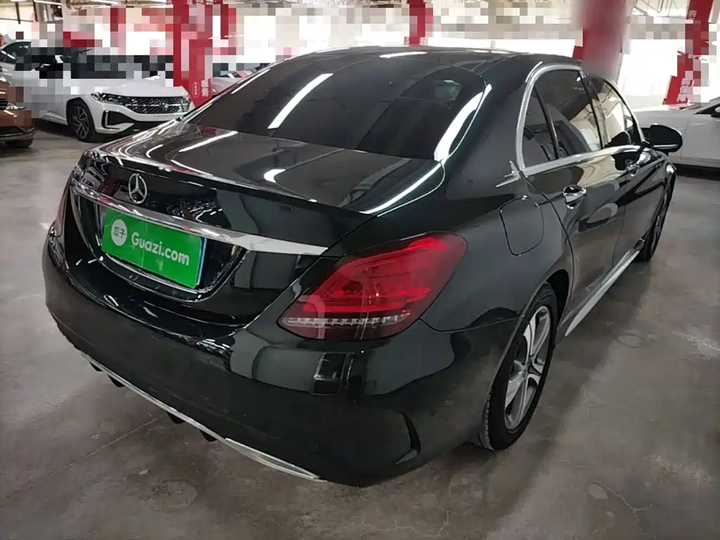 Mercedes-Benz C-Class 2021
