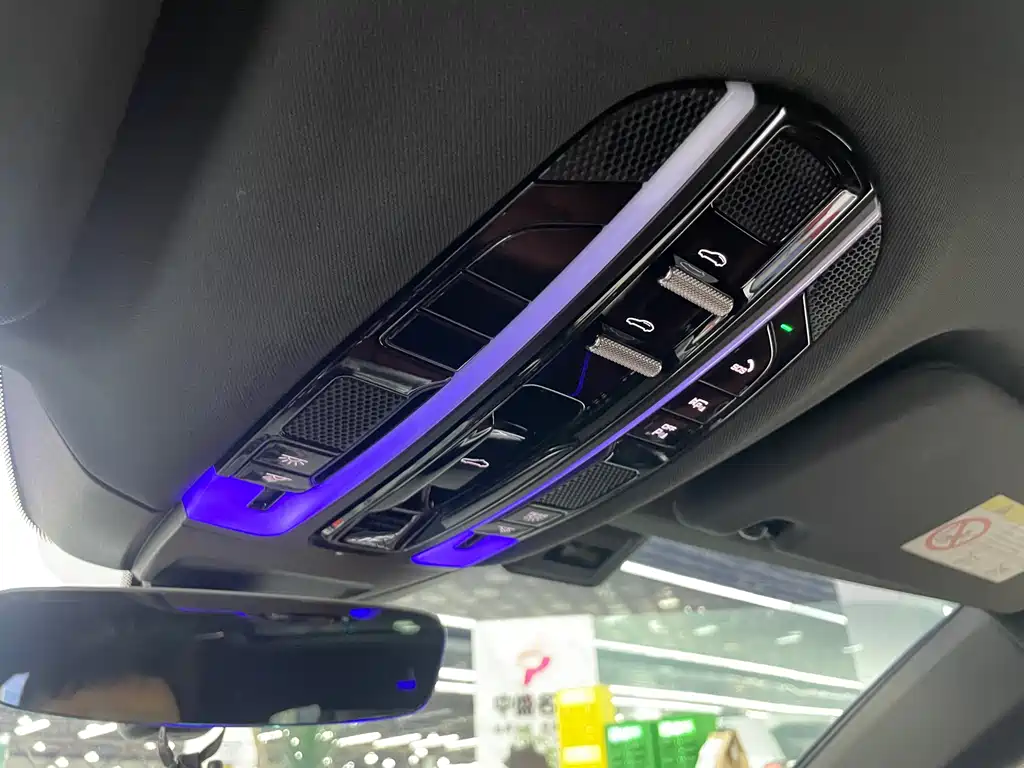 Porsche Panamera 2022 — фото 19