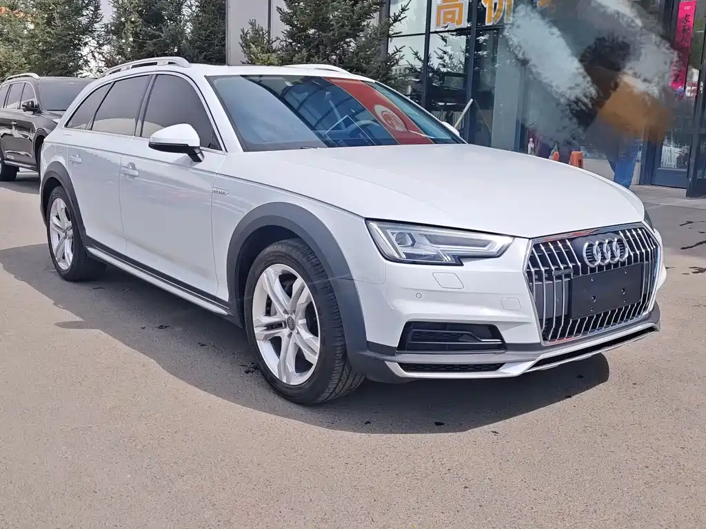 Audi A4 2019 — фото 7
