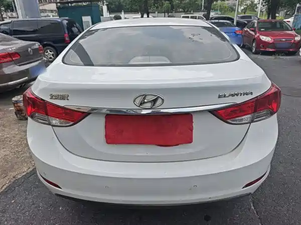 Hyundai Elantra Langdong 2015