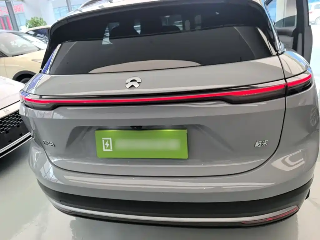 NIO ES6 2025