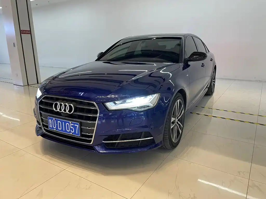 Audi A6L 2018 — фото 1