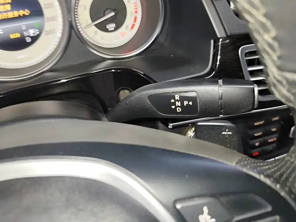 Mercedes-Benz E-Class 2014 — фото 14