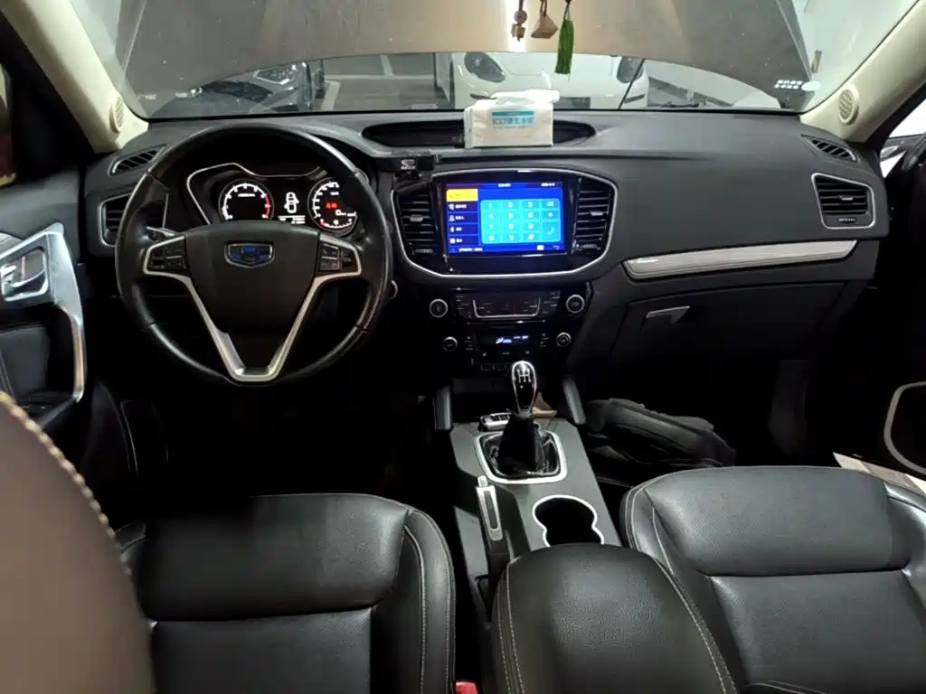 Geely Vision X6 2018 — фото 10