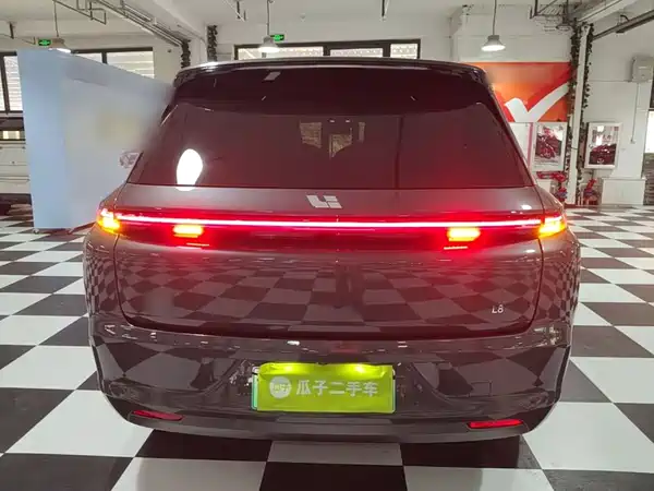 Li Auto L8 2023