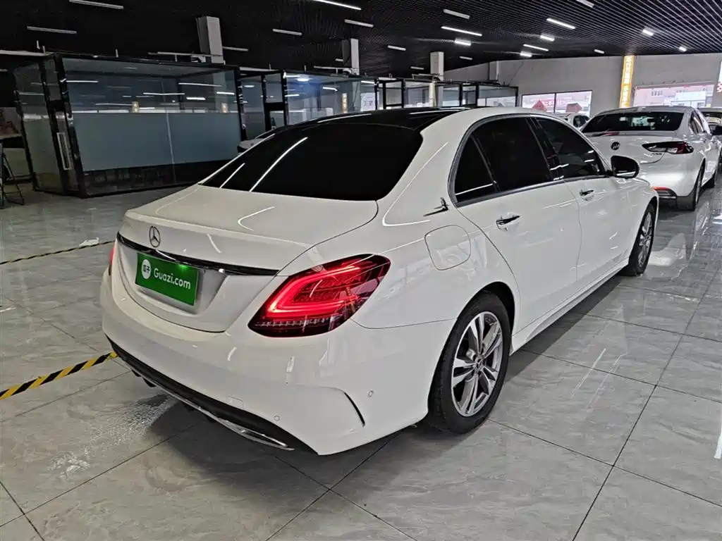 Mercedes-Benz C-Class 2020 — фото 7