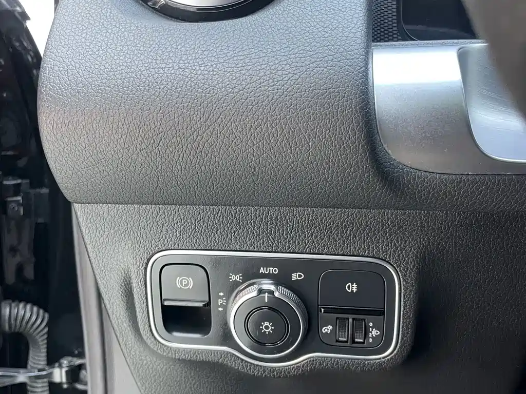 Mercedes-Benz GLB 2021 — фото 10