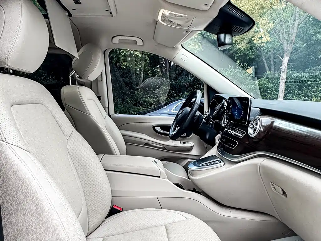 Mercedes-Benz V-Class 2021