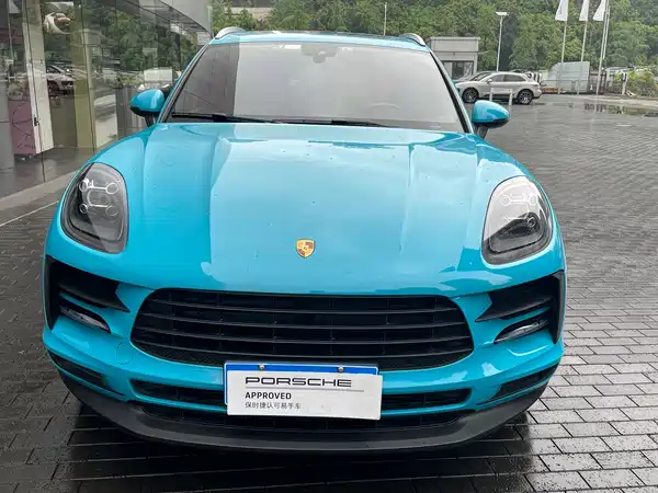 Porsche Macan 2021