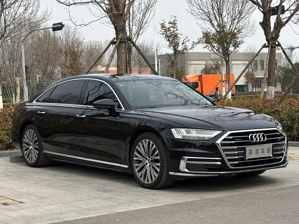 Audi A8 2020 — фото 3