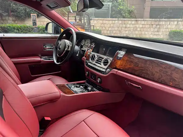 Rolls-Royce Ghost 2012