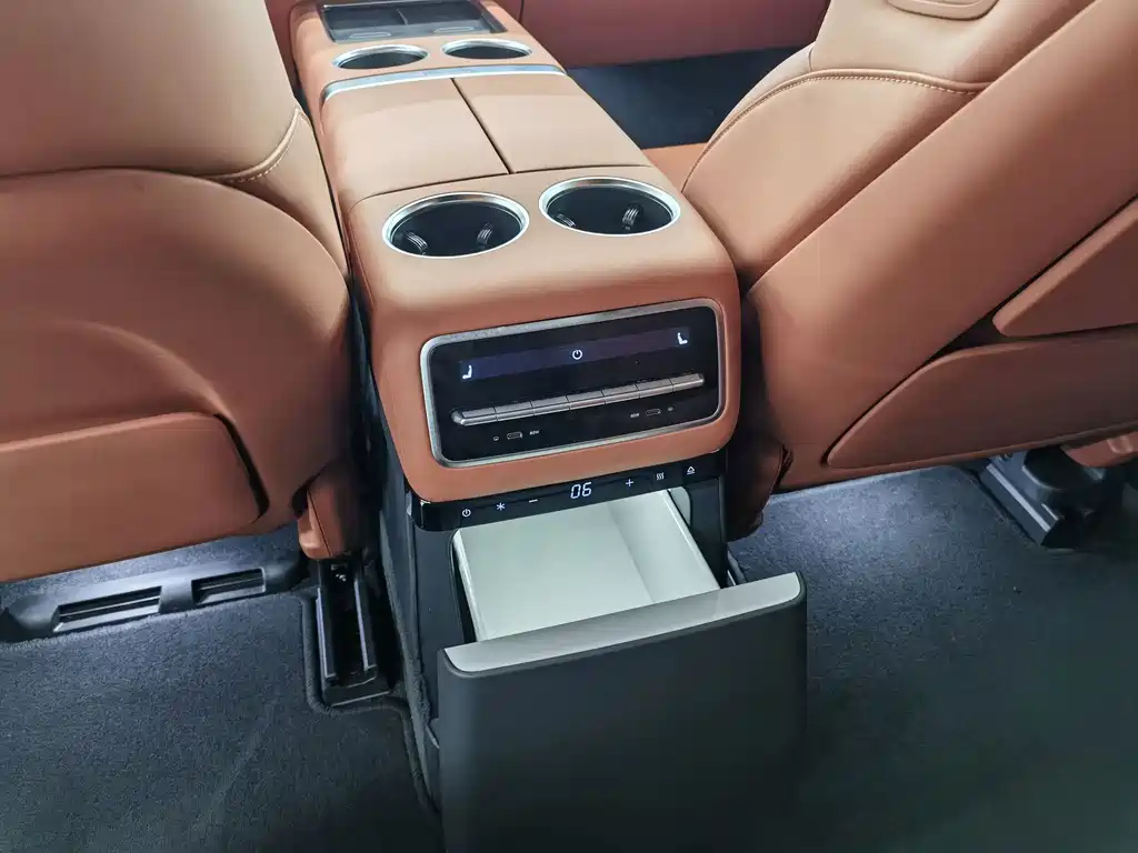 Li Auto Li L9 2024