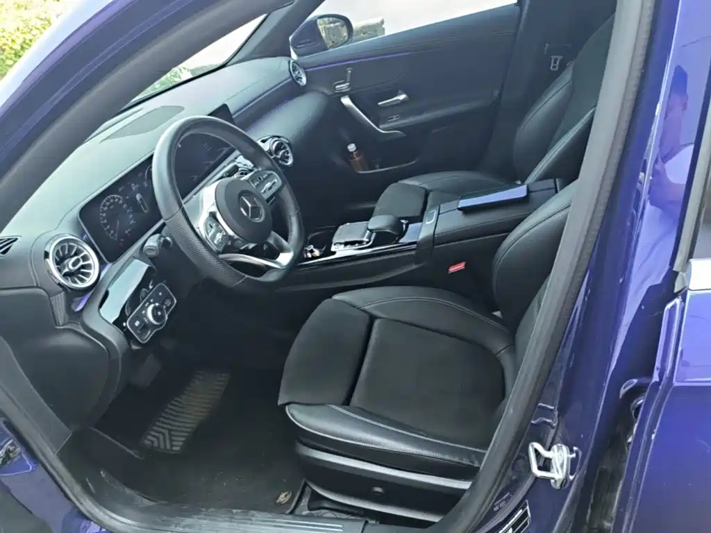 Mercedes-Benz A-Class 2020 — фото 15