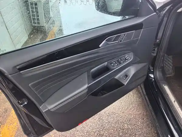Volkswagen Passat 2022