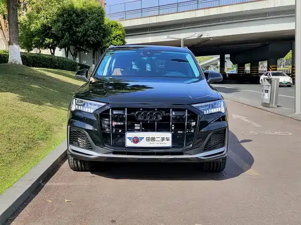 Audi Q7 2024