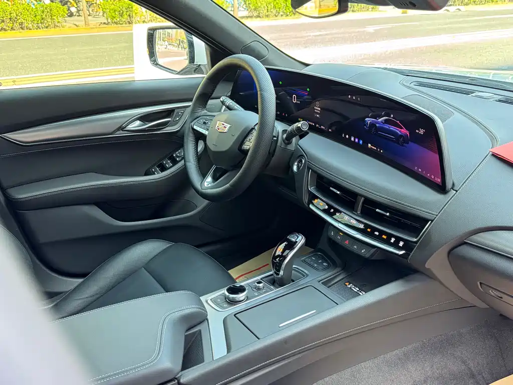 Cadillac CT5 2025 — фото 19