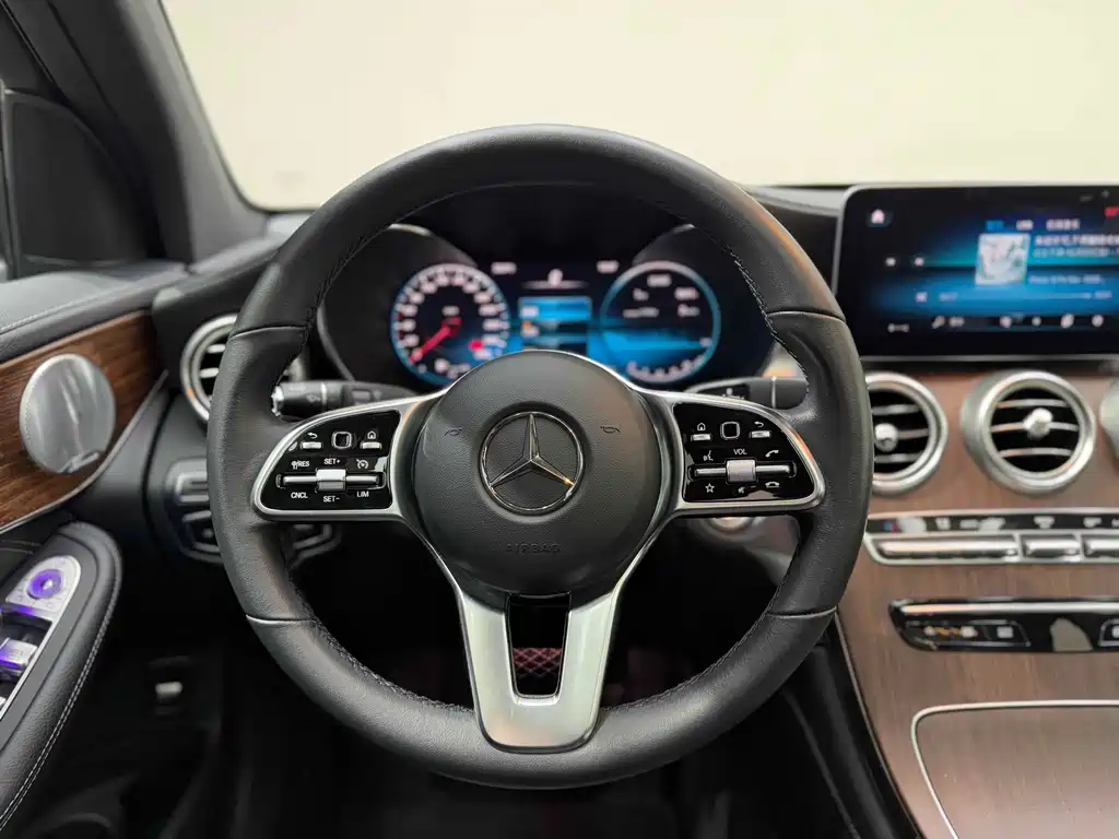 Mercedes-Benz GLC 2019 — фото 17