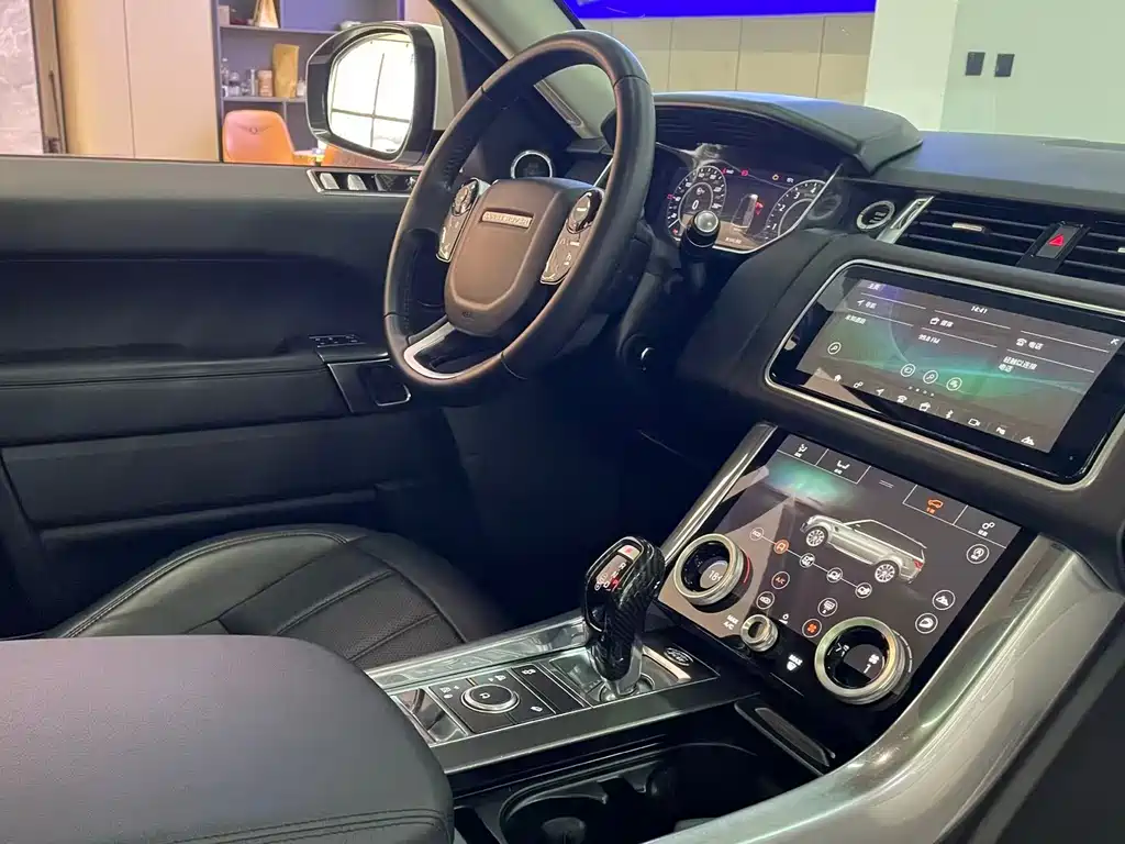 Land Rover Sport 2019 — фото 14