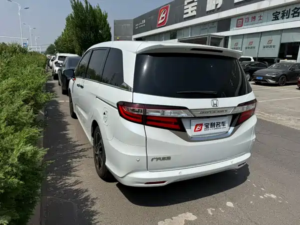 Honda Odyssey 2015