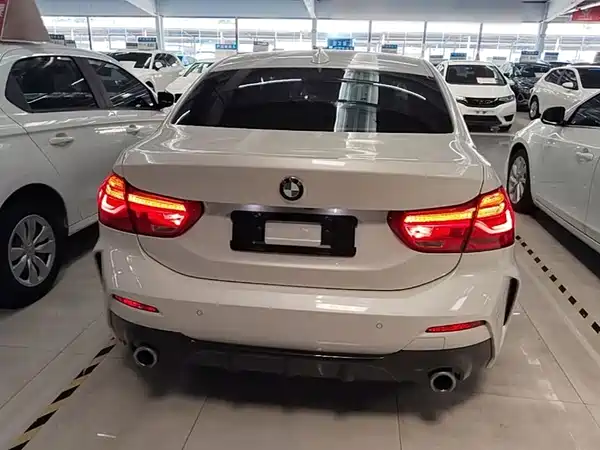 BMW 1 Series 2021