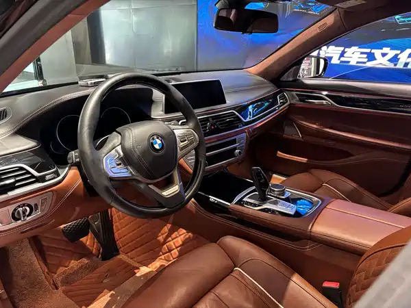 BMW 7 Series 2019