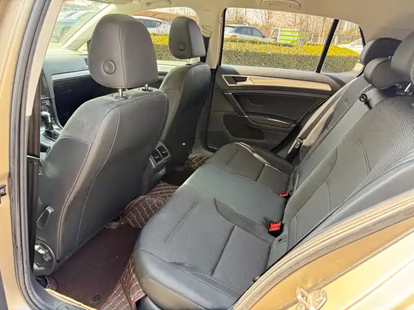 Volkswagen Golf 2020