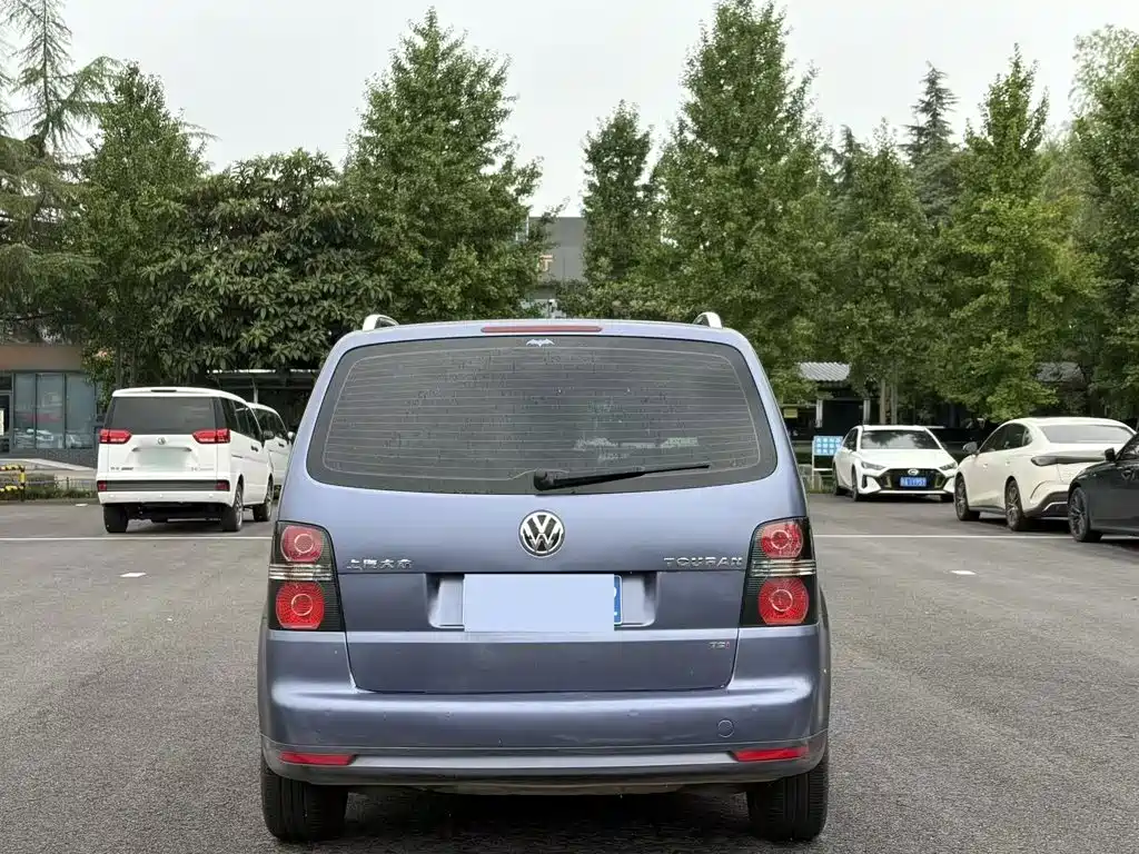 Volkswagen Touran 2015