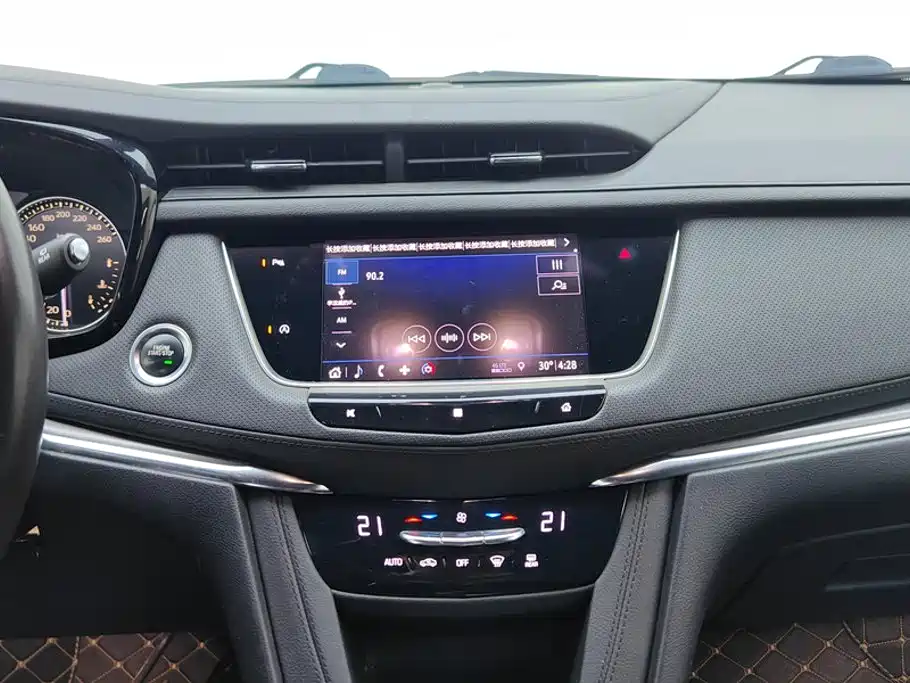 Cadillac XT5 2019 — фото 13